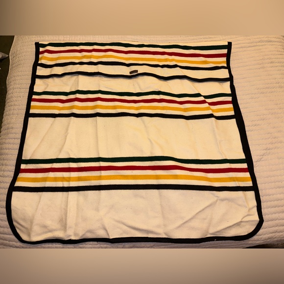 Pendleton Adult Poncho, Never Worn, No Stains 82%wool 18%cotton - Picture 3 of 9